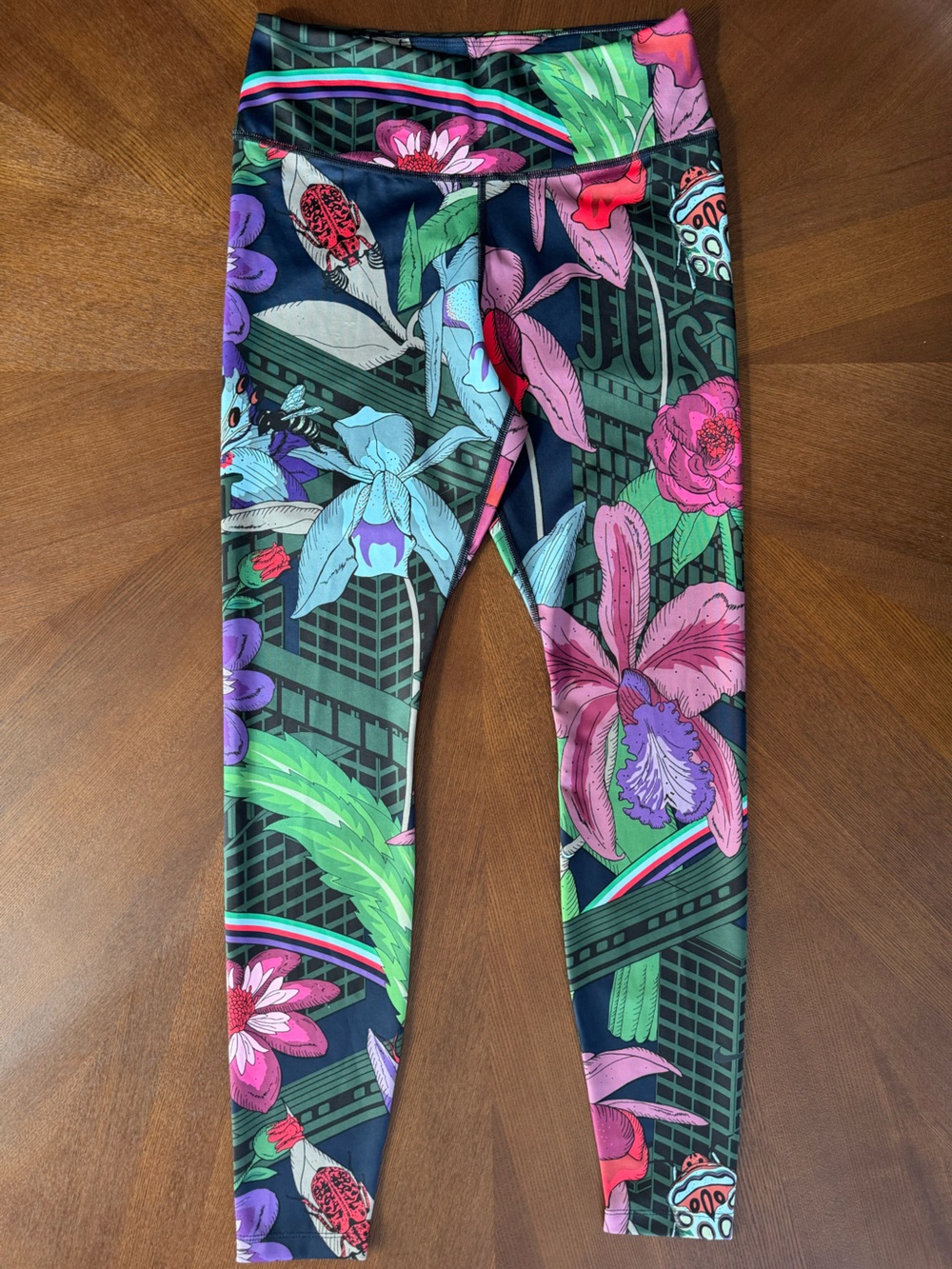 NIKE ONE ICON CLASH TROPICAL FLORAL DRI-FIT- Size: M